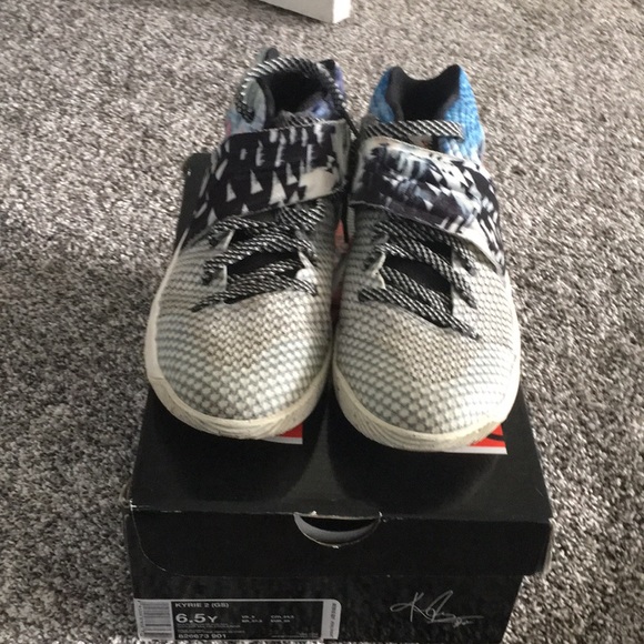 Kyrie 2 effect - Picture 4 of 5